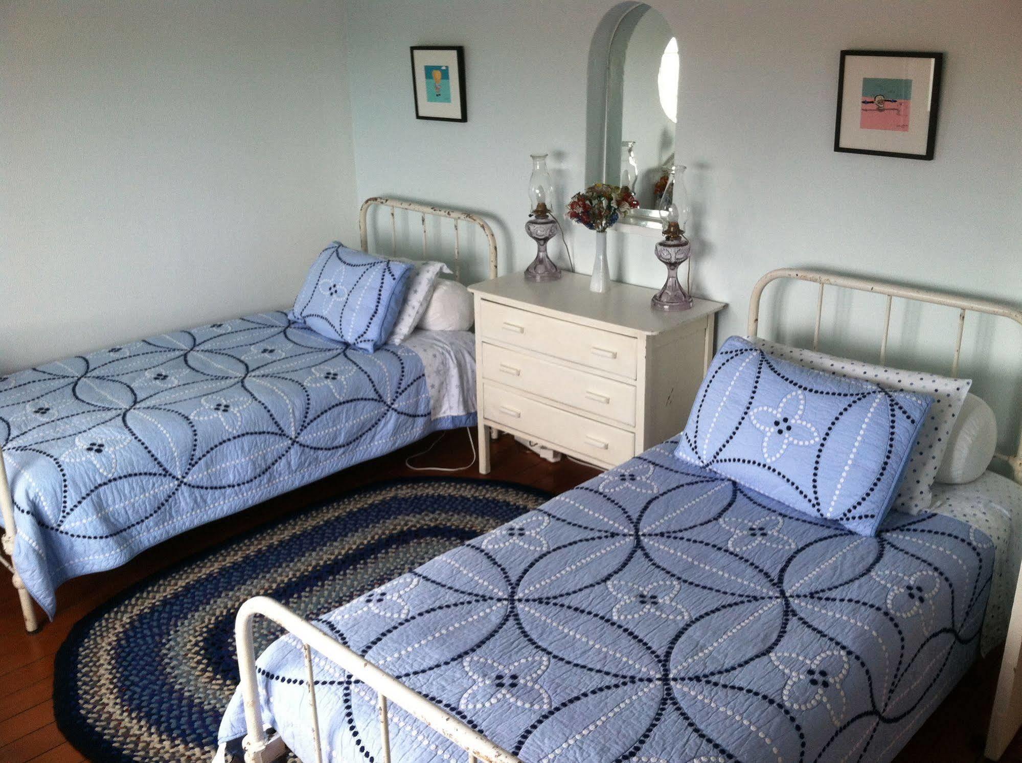 Blue On Blue Bed And Breakfast St James Dış mekan fotoğraf