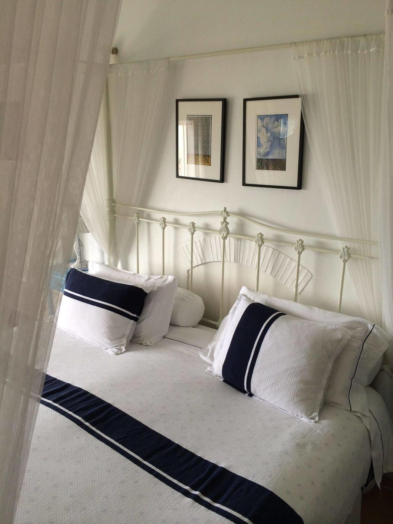 Blue On Blue Bed And Breakfast St James Dış mekan fotoğraf
